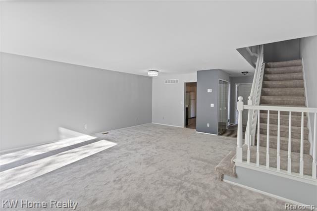 Builiding view eight for 515 Tennyson, Rochester, MI. 48307