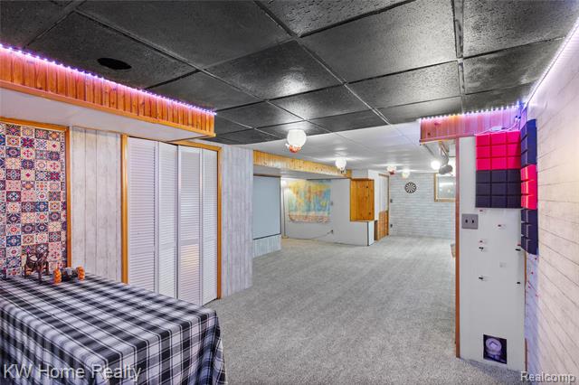 Builiding view twenty seven for 515 Tennyson, Rochester, MI. 48307