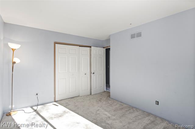 Builiding view twenty for 515 Tennyson, Rochester, MI. 48307