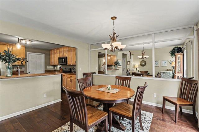 Builiding view eight for 107 S Vista, Auburn Hills, MI. 48326
