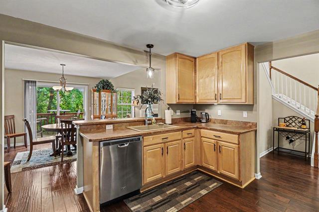 Builiding view five for 107 S Vista, Auburn Hills, MI. 48326