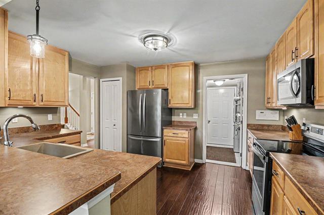 Builiding view seven for 107 S Vista, Auburn Hills, MI. 48326