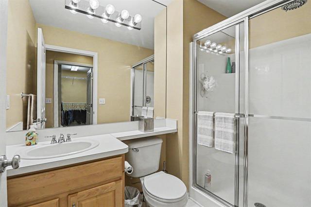 Builiding view thirteen for 107 S Vista, Auburn Hills, MI. 48326