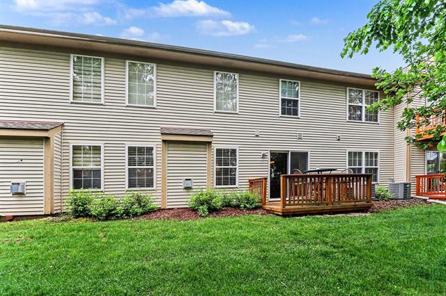 Builiding view twenty for 107 S Vista, Auburn Hills, MI. 48326