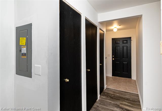 Builiding view three for 867 Amanda, Pontiac, MI. 48340