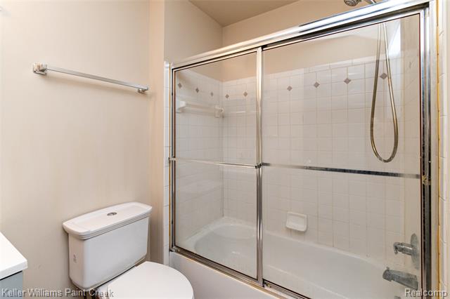 Builiding view twelve for 867 Amanda, Pontiac, MI. 48340