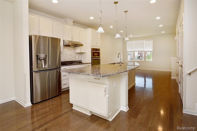 Builiding view nine for 2888 Glenbar, Rochester, MI. 48307