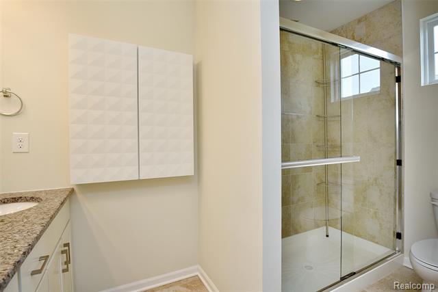 Builiding view twenty two for 2888 Glenbar, Rochester, MI. 48307