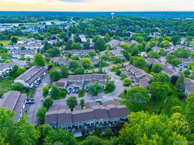 Builiding view thirty six for 1120 Washington, Northville, MI. 48167