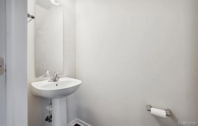 Builiding view eleven for 27846 Hopkins, Novi, MI. 48377