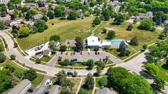 Builiding view thirty one for 20830 Glen Haven E, Northville, MI. 48167