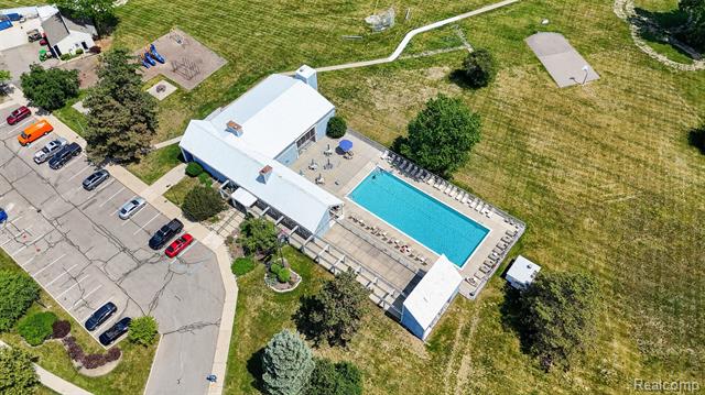 Builiding view thirty for 20830 Glen Haven E, Northville, MI. 48167