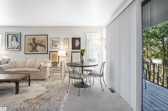 Builiding view nine for 2164 Bordeaux, West Bloomfield, MI. 48323