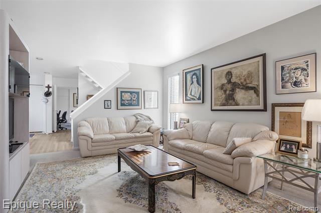 Builiding view seven for 2164 Bordeaux, West Bloomfield, MI. 48323