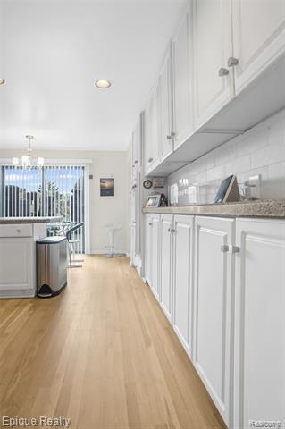 Builiding view thirteen for 2164 Bordeaux, West Bloomfield, MI. 48323