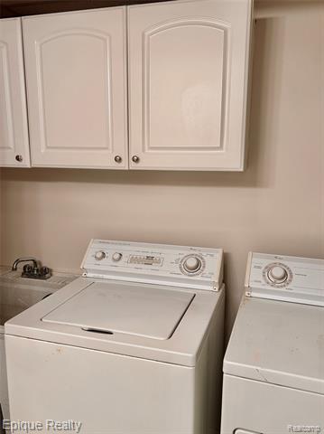 Builiding view thirty nine for 2164 Bordeaux, West Bloomfield, MI. 48323