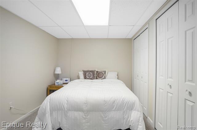 Builiding view thirty six for 2164 Bordeaux, West Bloomfield, MI. 48323