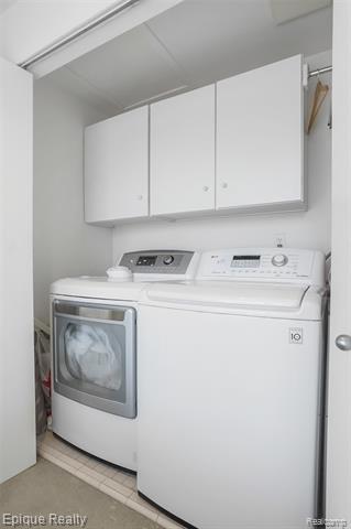 Builiding view twenty six for 2164 Bordeaux, West Bloomfield, MI. 48323