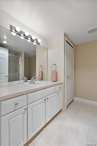 Builiding view forty two for 228 Four Seasons, Lake Orion, MI. 48360