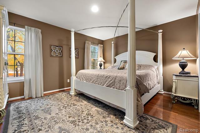 Builiding view twenty five for 228 Four Seasons, Lake Orion, MI. 48360