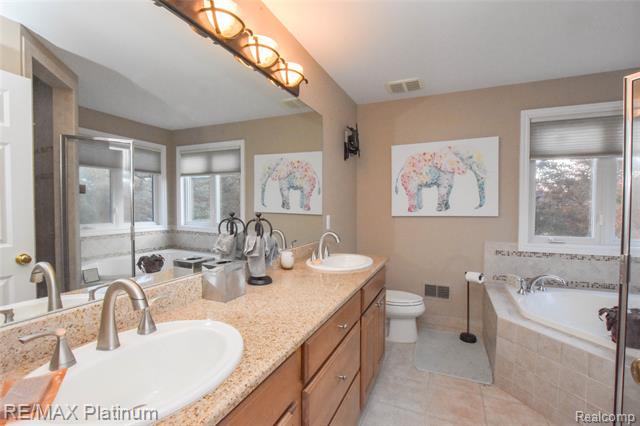 Builiding view twenty three for 1198 Alissa Marie, Highland, MI. 48357