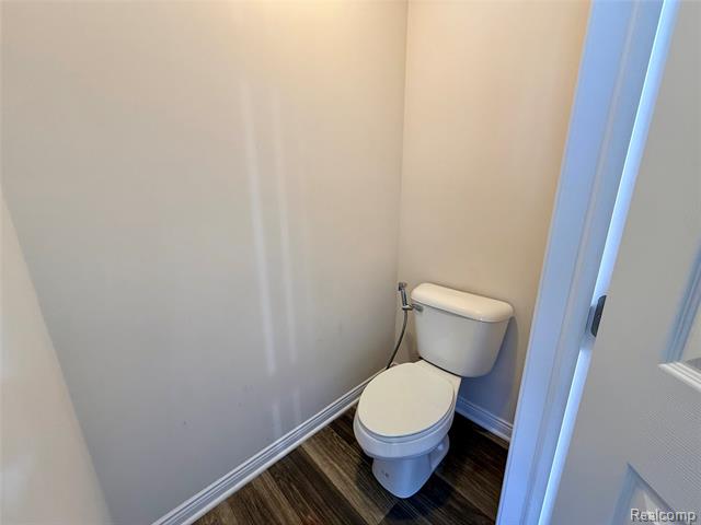 Builiding view fifteen for 327 Hidden River East, Holly, MI. 48442