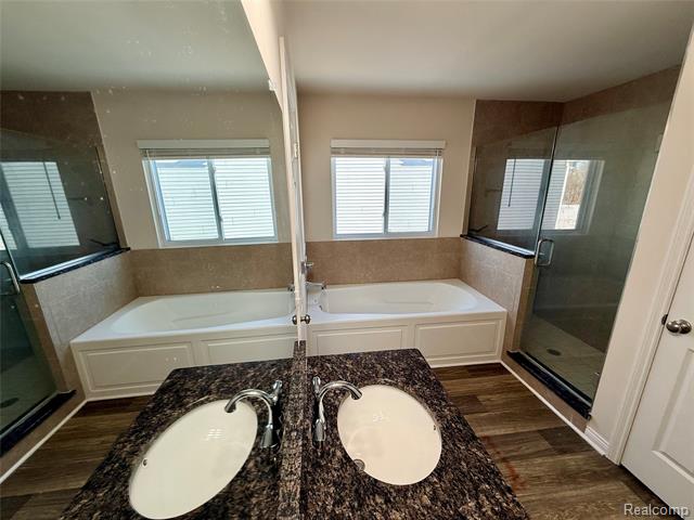 Builiding view fourteen for 327 Hidden River East, Holly, MI. 48442