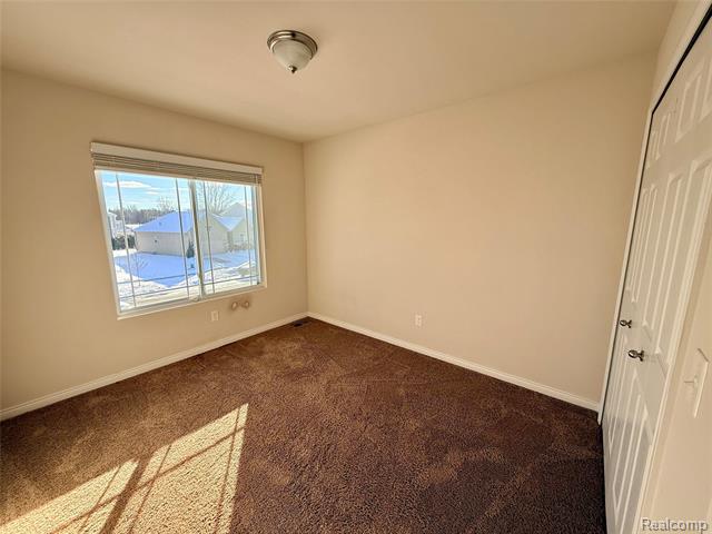 Builiding view sixteen for 327 Hidden River East, Holly, MI. 48442