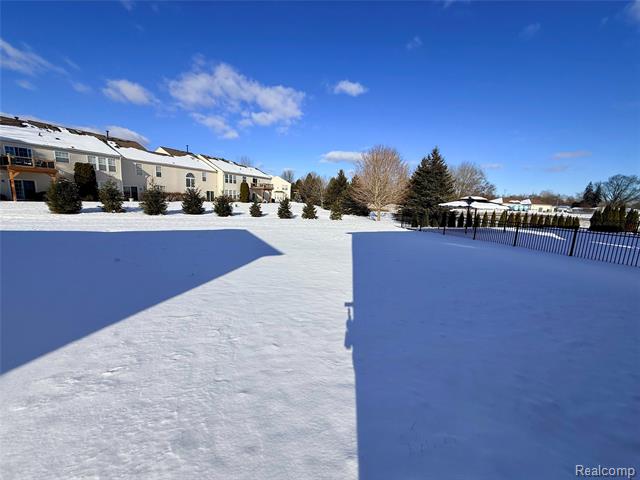 Builiding view thirty for 327 Hidden River East, Holly, MI. 48442