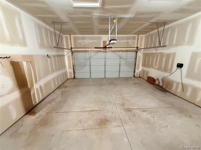 Builiding view twenty eight for 327 Hidden River East, Holly, MI. 48442