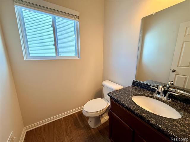 Builiding view twenty four for 327 Hidden River East, Holly, MI. 48442