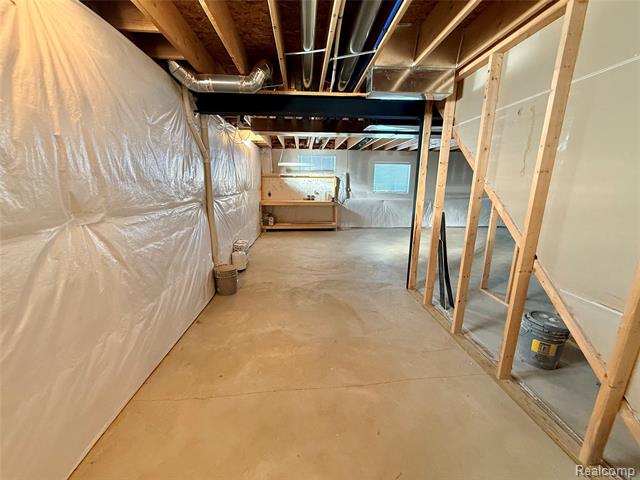 Builiding view twenty seven for 327 Hidden River East, Holly, MI. 48442