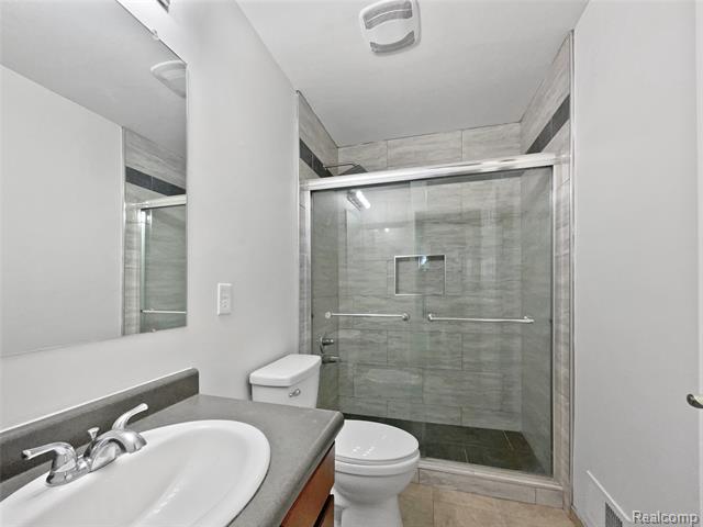 Builiding view sixteen for 51109 Mayfair, Novi, MI. 48374