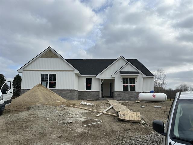 Builiding view one for 28510 Coyote, New Hudson, MI. 48165