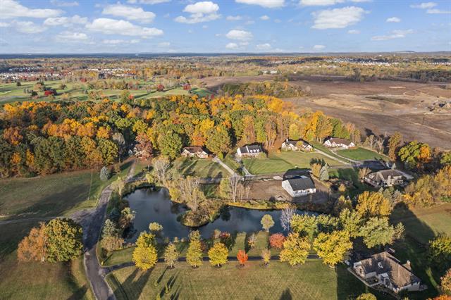 Builiding view seventeen for 28510 Coyote, New Hudson, MI. 48165