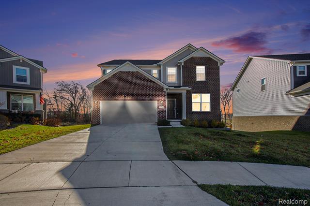front view for 58543 Navarra Dr, South Lyon, Mi. 48178