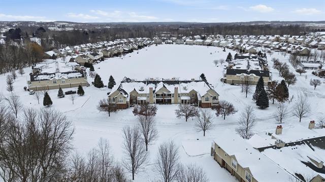 Builiding view fifteen for 28211 Oakmonte E, New Hudson, MI. 48165