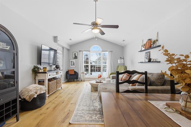 Builiding view three for 28211 Oakmonte E, New Hudson, MI. 48165