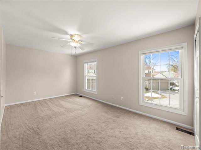 Builiding view eighteen for 1428 Crescent, Rochester, MI. 48306