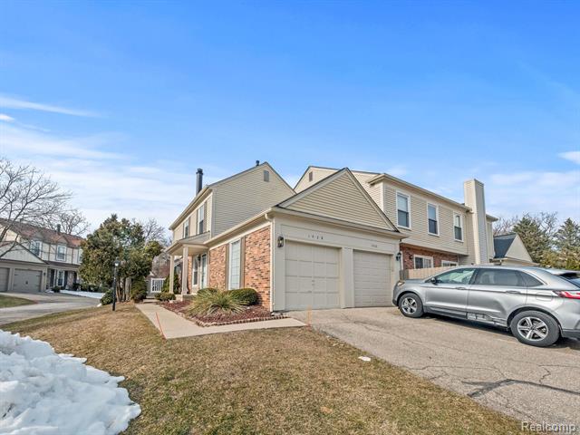 Builiding view twenty eight for 1428 Crescent, Rochester, MI. 48306