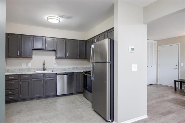 Builiding view nine for 440 Baldwin # 56, Rochester, MI. 48307