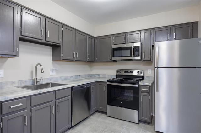 Builiding view ten for 440 Baldwin # 56, Rochester, MI. 48307