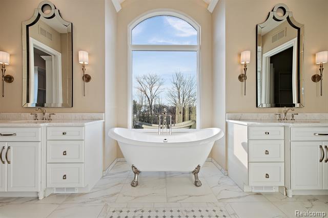 Builiding view three for 145 Bridgeview, Bloomfield Hills, MI. 48304