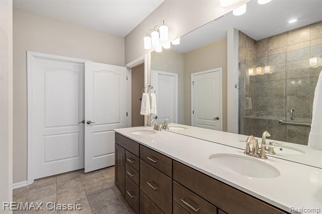 Builiding view sixteen for 48738 Rockview, Novi, MI. 48374