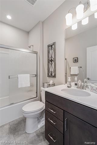 Builiding view twenty one for 48738 Rockview, Novi, MI. 48374