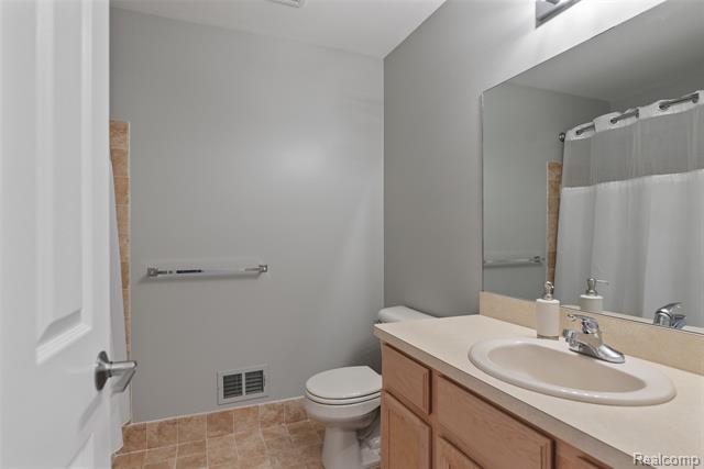 Builiding view eighteen for 30210 Chesapeake, Walled Lake, MI. 48390