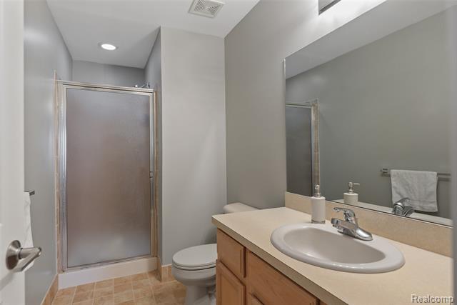 Builiding view fifteen for 30210 Chesapeake, Walled Lake, MI. 48390