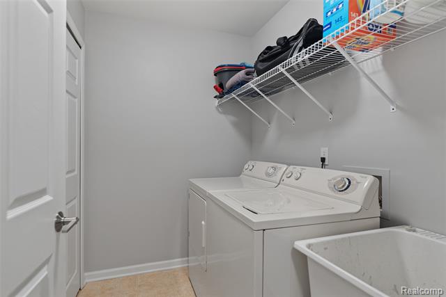 Builiding view nineteen for 30210 Chesapeake, Walled Lake, MI. 48390