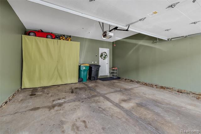 Builiding view nineteen for 340 N Wixom, Wixom, MI. 48393