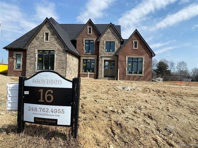 front view for 3259 Baron Dr, Bloomfield Hills, Mi. 48302